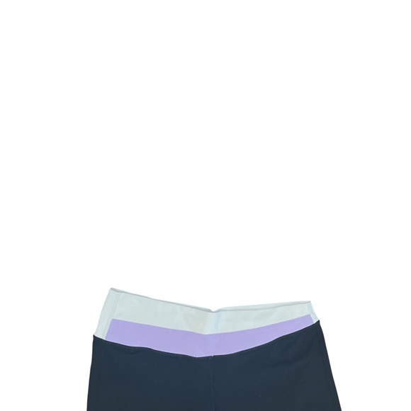 Lululemon Crop Pants Size 4 Reversible Mid Rise Yoga Capri - Picture 4 of 5